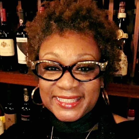 lylessimone